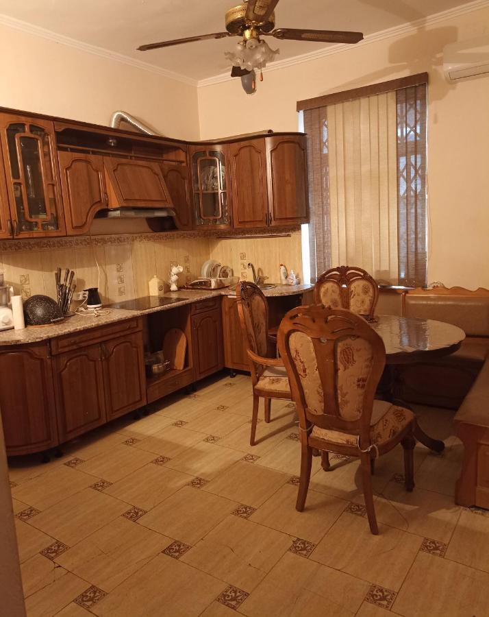 Hotel By The Sea Rozetta Sukhumi Habitación foto