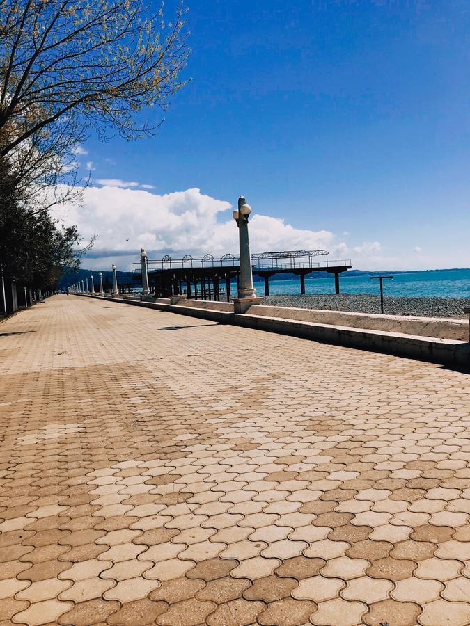 Hotel By The Sea Rozetta Sukhumi Exterior foto