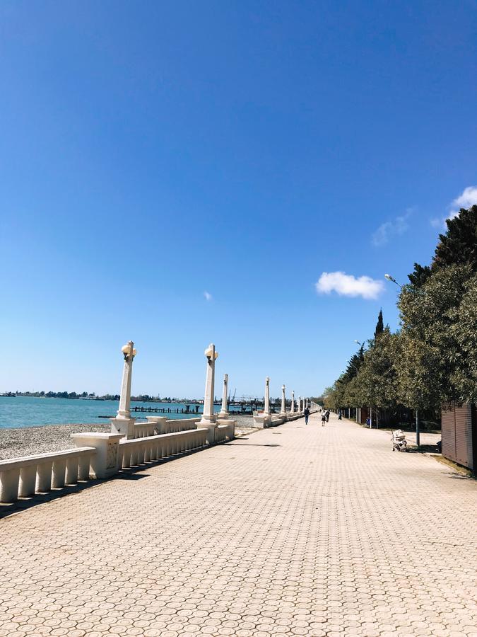 Hotel By The Sea Rozetta Sukhumi Exterior foto